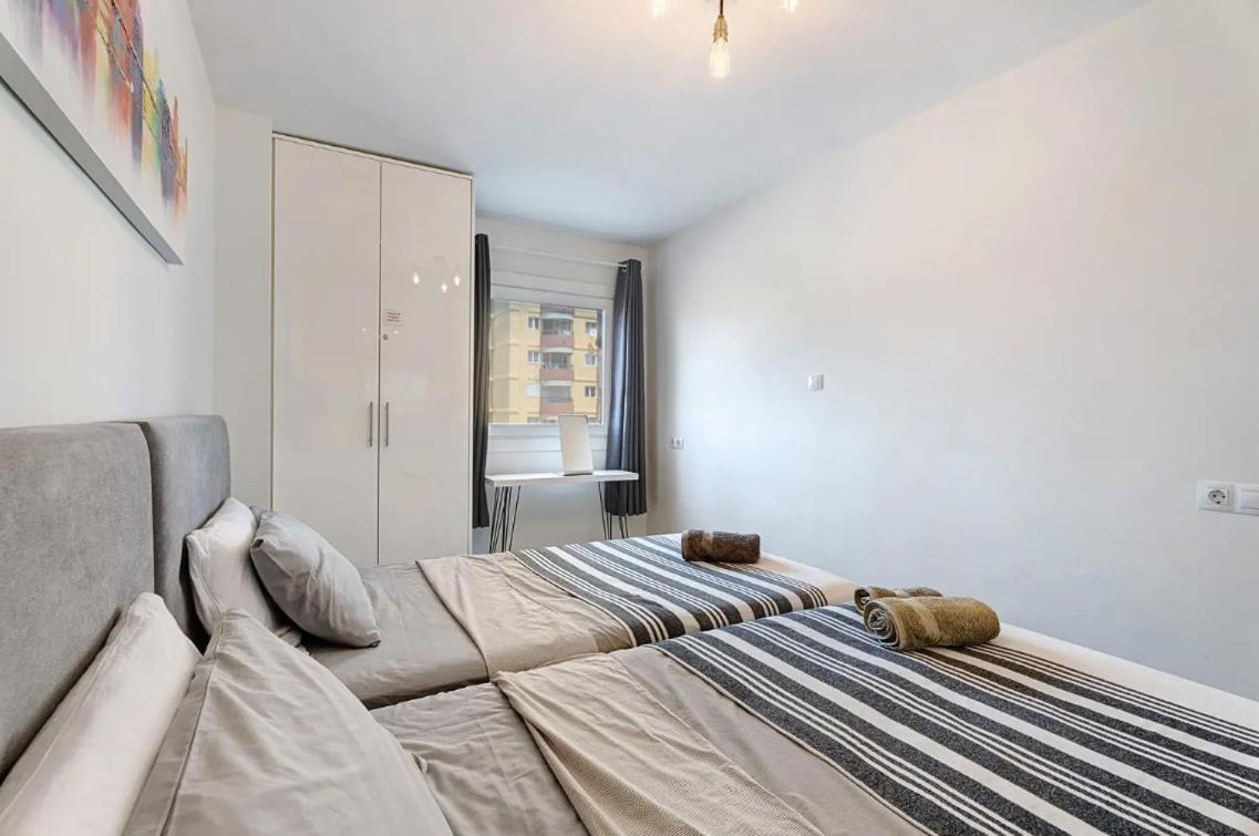 Apartamento De Lujo En Torre Del Sol, Playa De Las Americas Арона Экстерьер фото