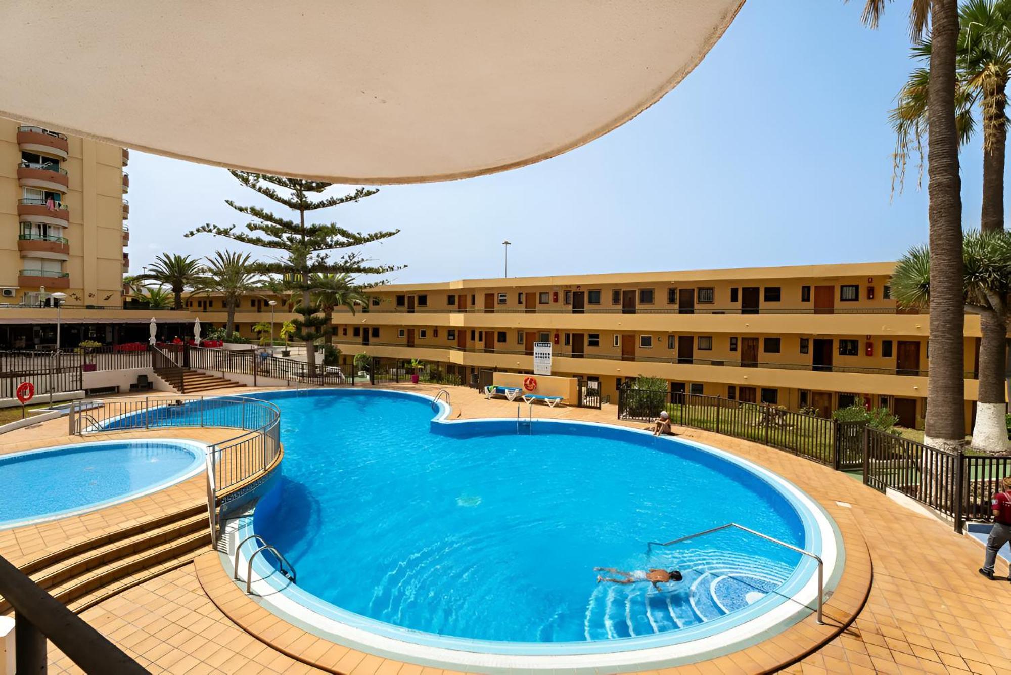 Apartamento De Lujo En Torre Del Sol, Playa De Las Americas Арона Экстерьер фото